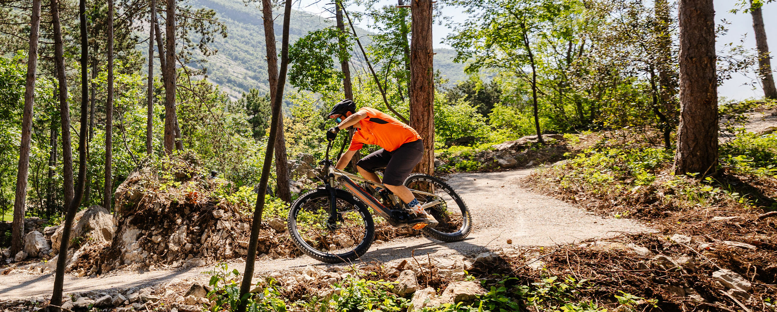 Outdoor Activities and Adventures in Trentino and Lake Garda | Mmove