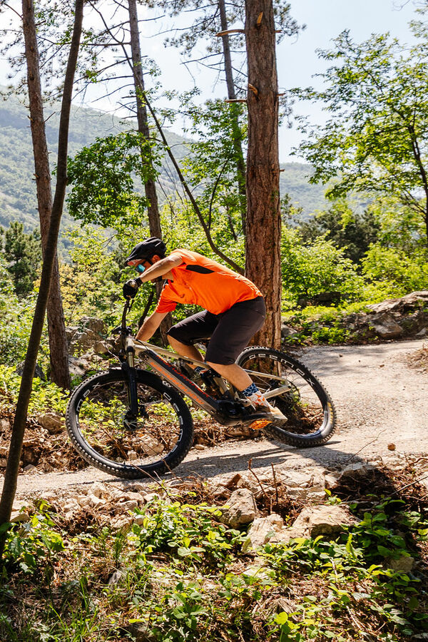 Outdoor Activities and Adventures in Trentino and Lake Garda | Mmove