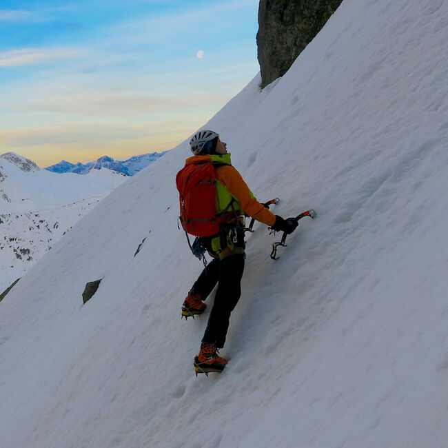 Winter Mountaineering - Vaji