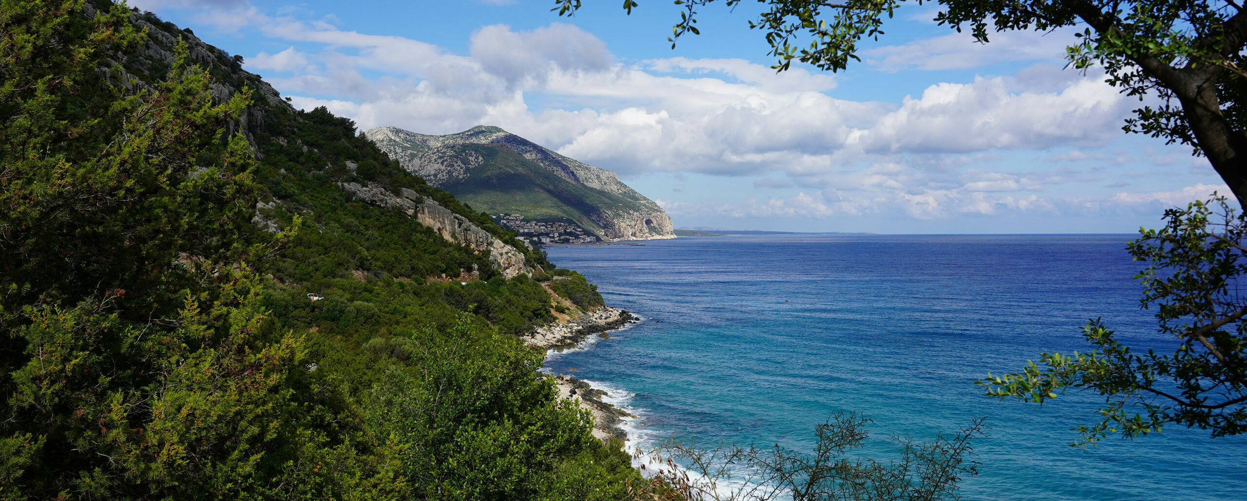 Selvaggio Blu – Trekking in Sardegna con Mmove